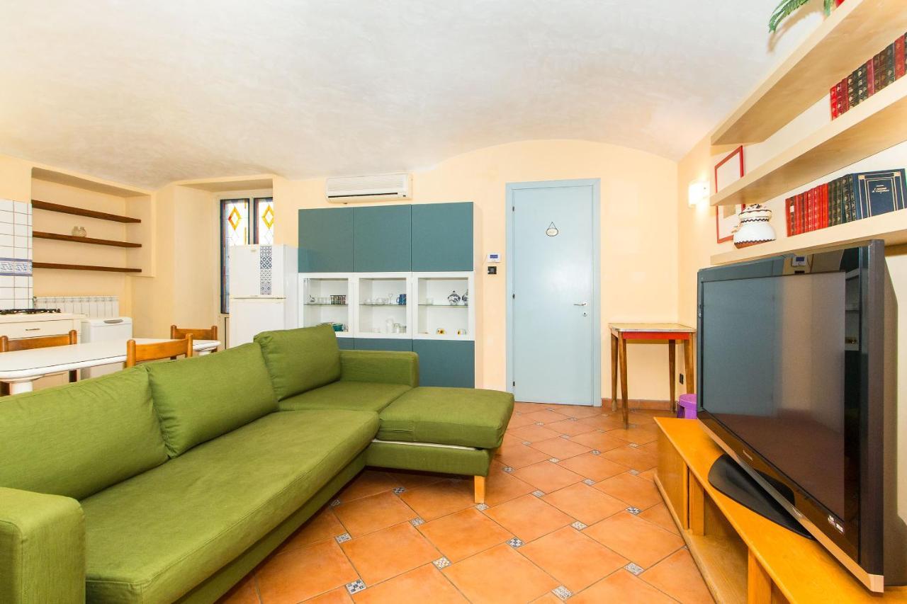 Porta Nuova Central Flat With Balcony 都灵 外观 照片
